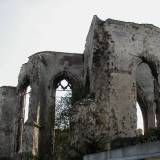 Ruiny kościoła w Ablain-Saint-Nazaire.