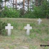 Mławka. Symboliczne krzyże na pochówkach z I wojny światowej.