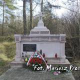Pomnik pięciu zamordowanych Polaków.